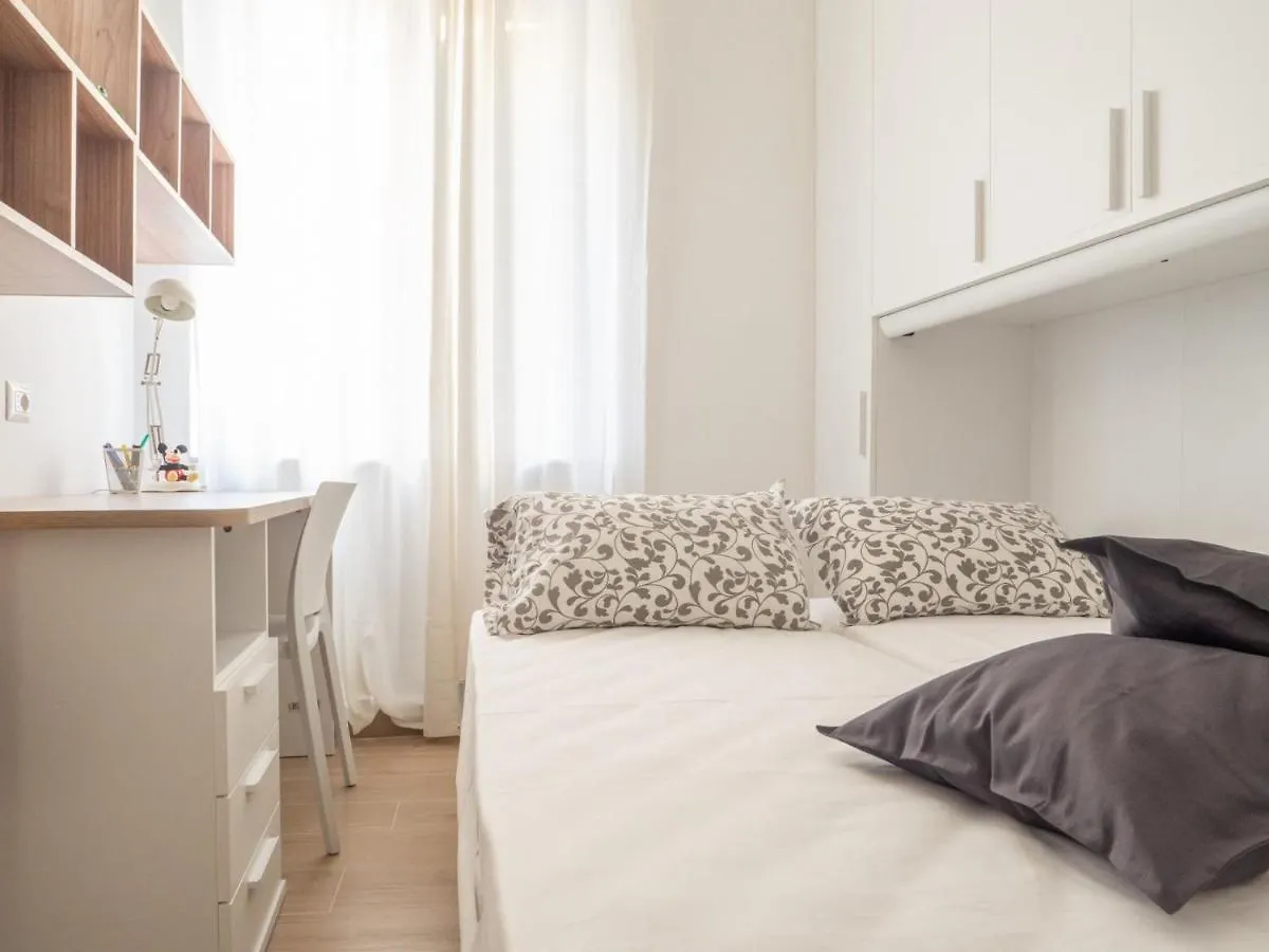 The Best Rent - Beautiful Two-Bedroom Apartment Close To Cinque Giornate Square Milan 0*,  Italy