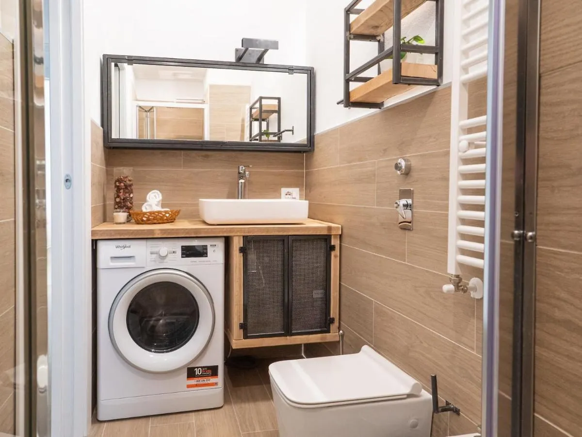 The Best Rent - Beautiful Two-Bedroom Apartment Close To Cinque Giornate Square Milan Italy